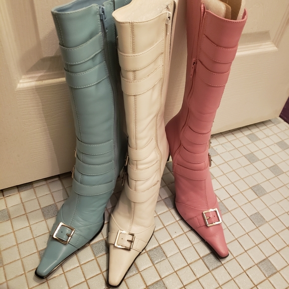 Boots - Picture 1 of 4